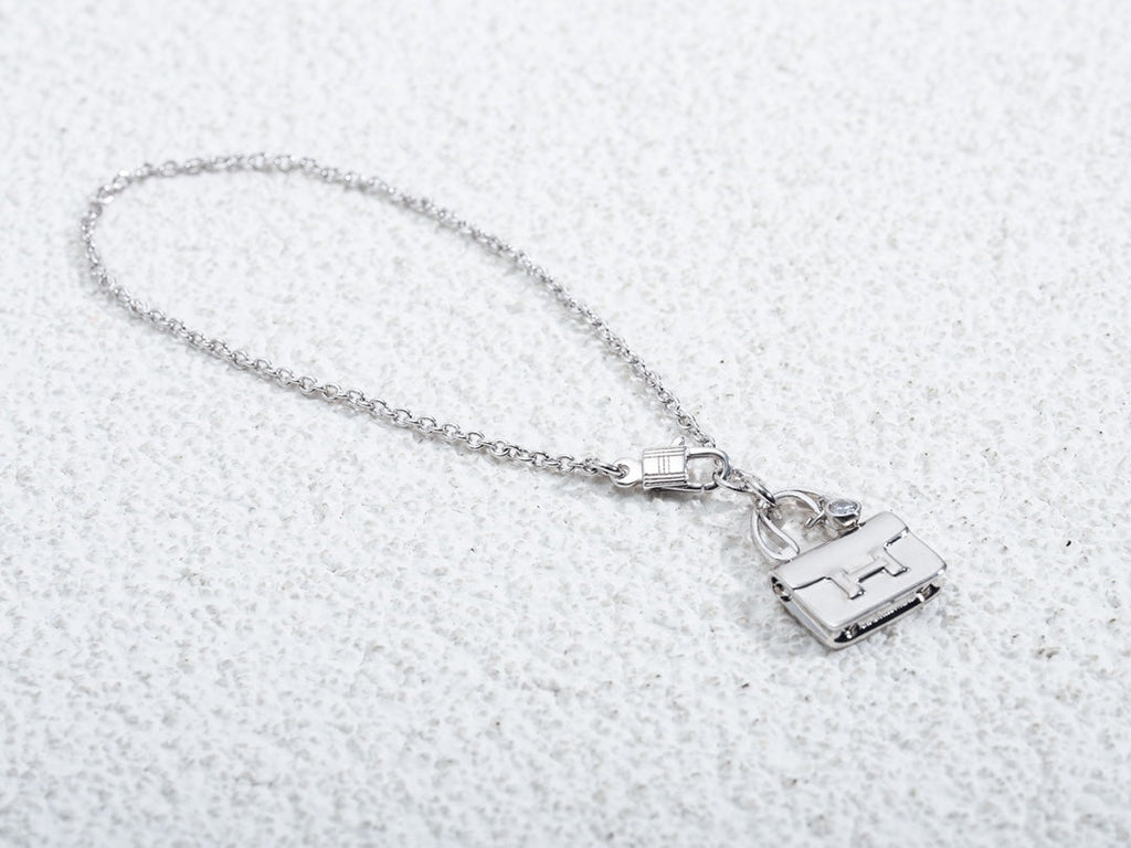 Hermes Amulette Pendant Silver Necklace