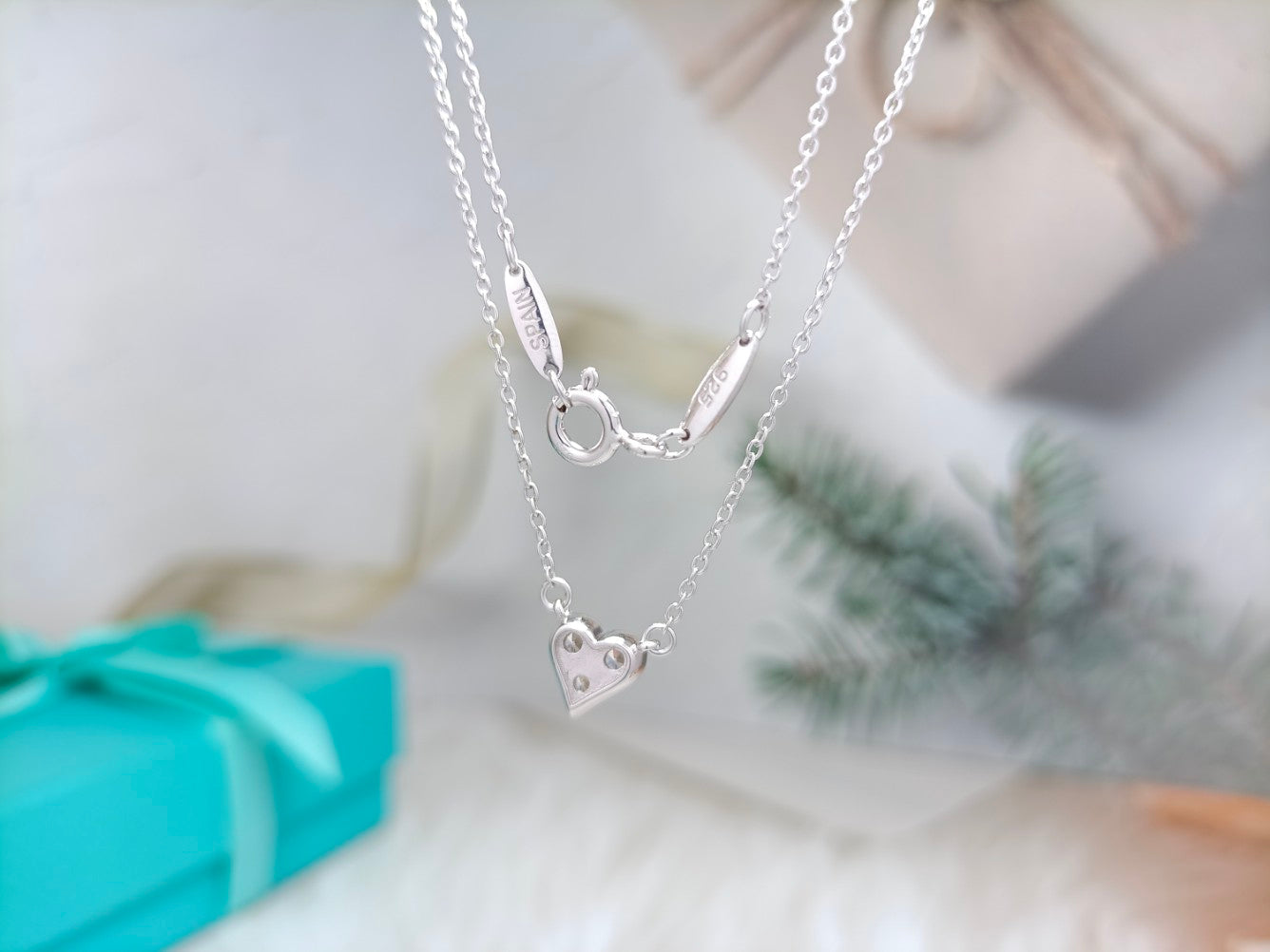 Tiffany Heart 3 Cubic Zirconia Pendant Necklace