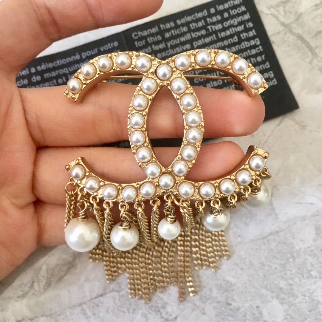Chanel Brooch 156987