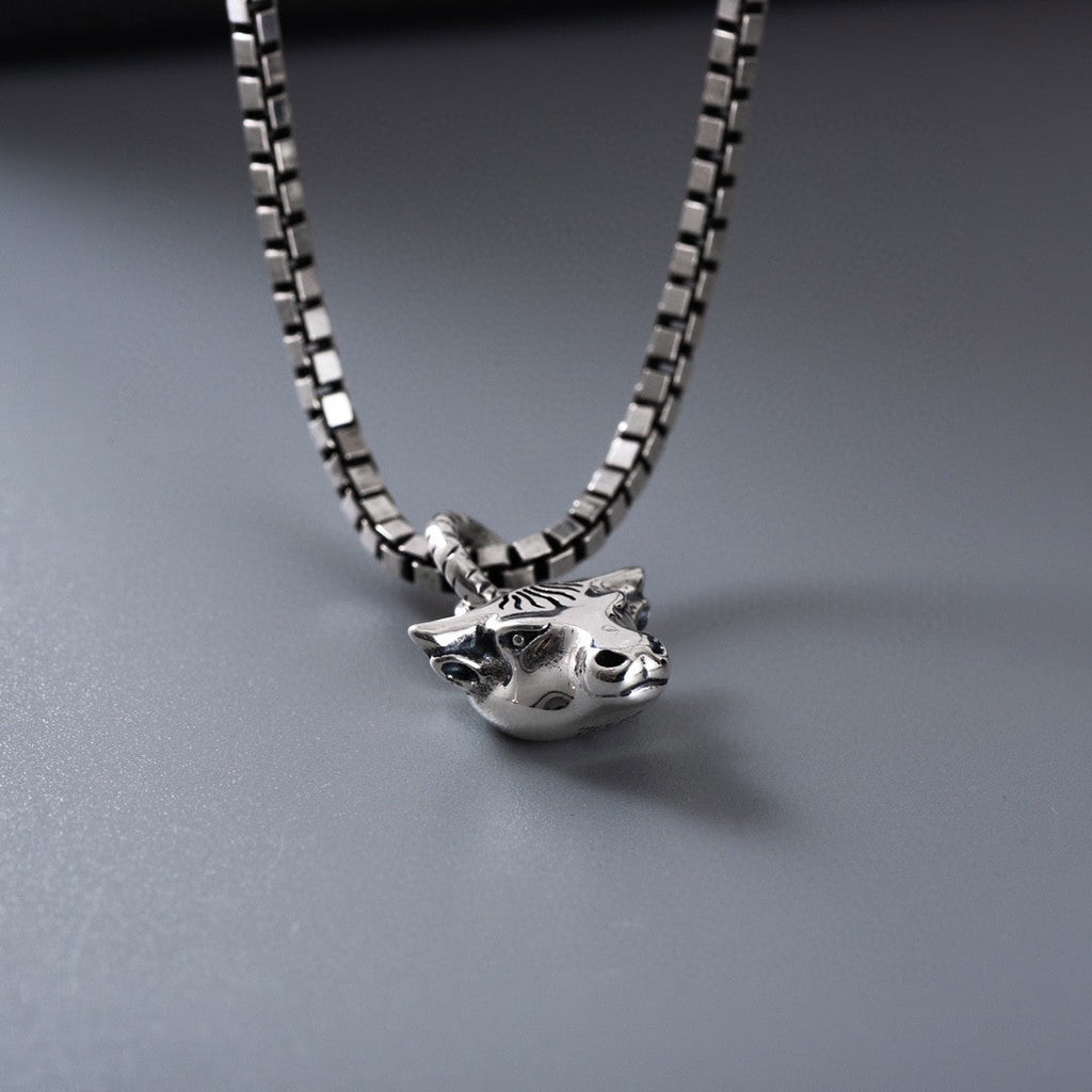 Gucci GG Double Classic Retro Sterling Silver Cow Necklace