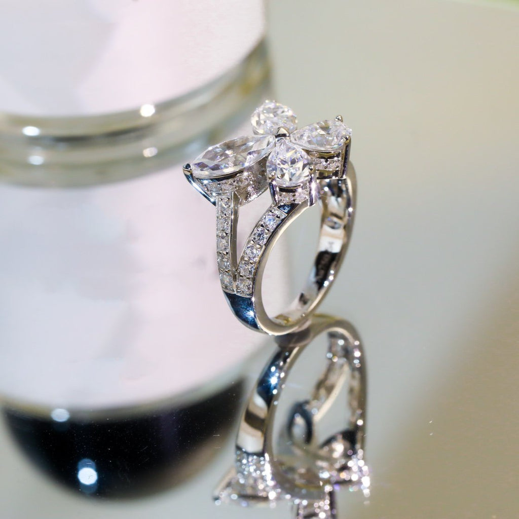 Graff Butterfly Classic Silver Cubic Zirconia Ring